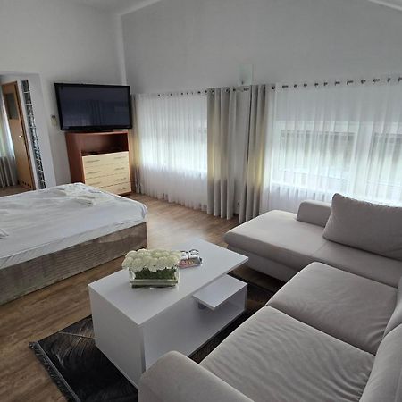 Motel Za Miedza Bralin Ngoại thất bức ảnh
