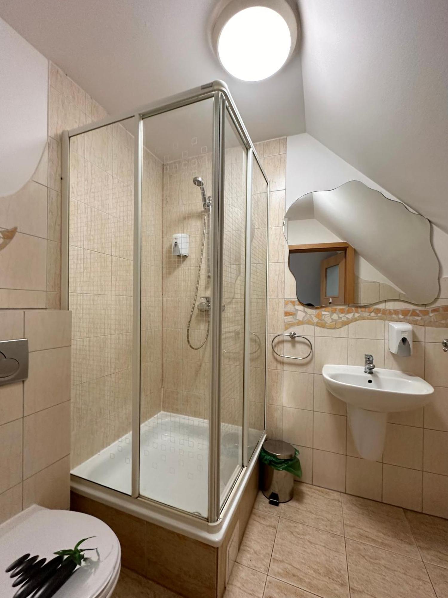 Motel Za Miedza Bralin Ngoại thất bức ảnh