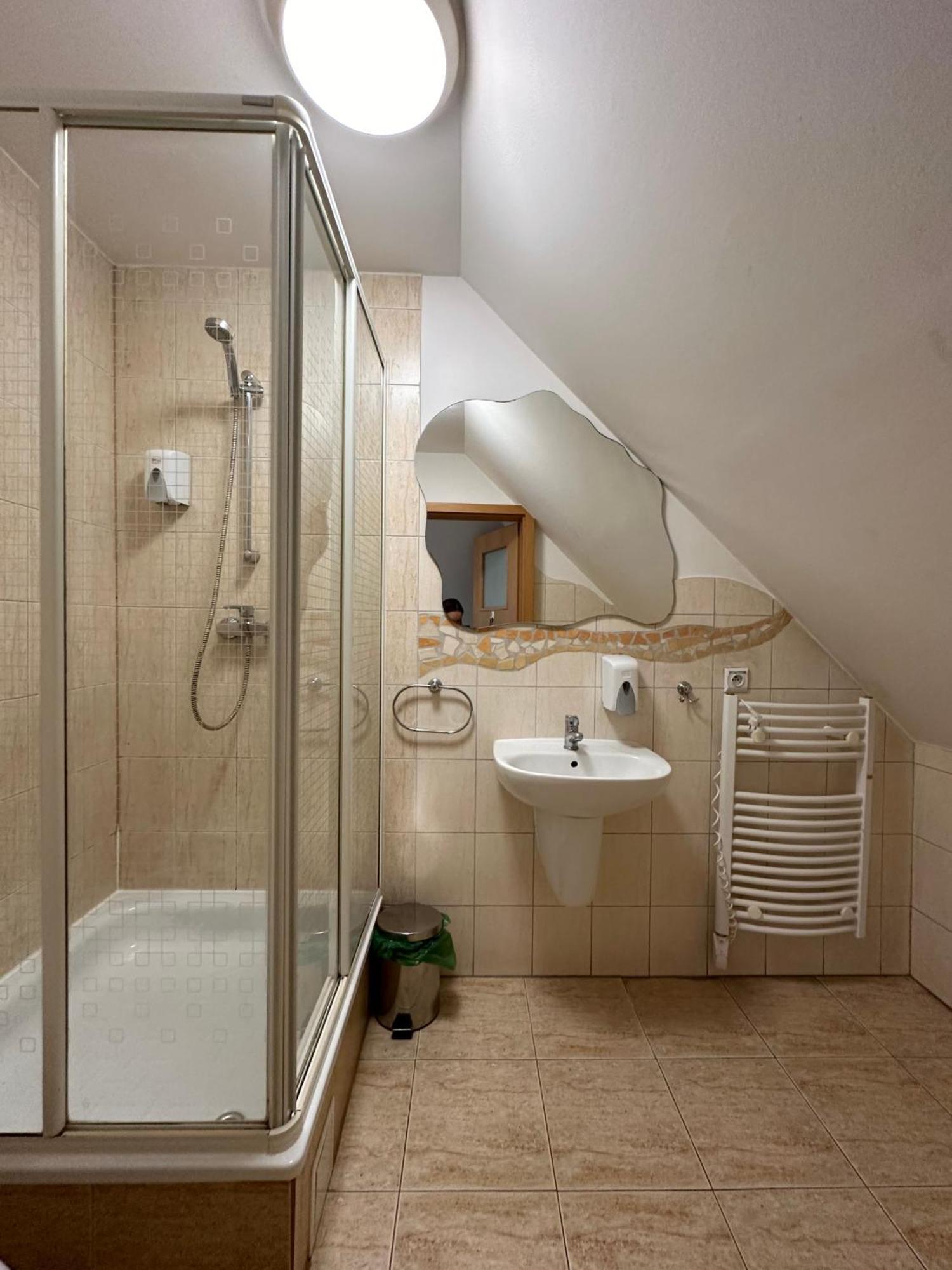 Motel Za Miedza Bralin Ngoại thất bức ảnh