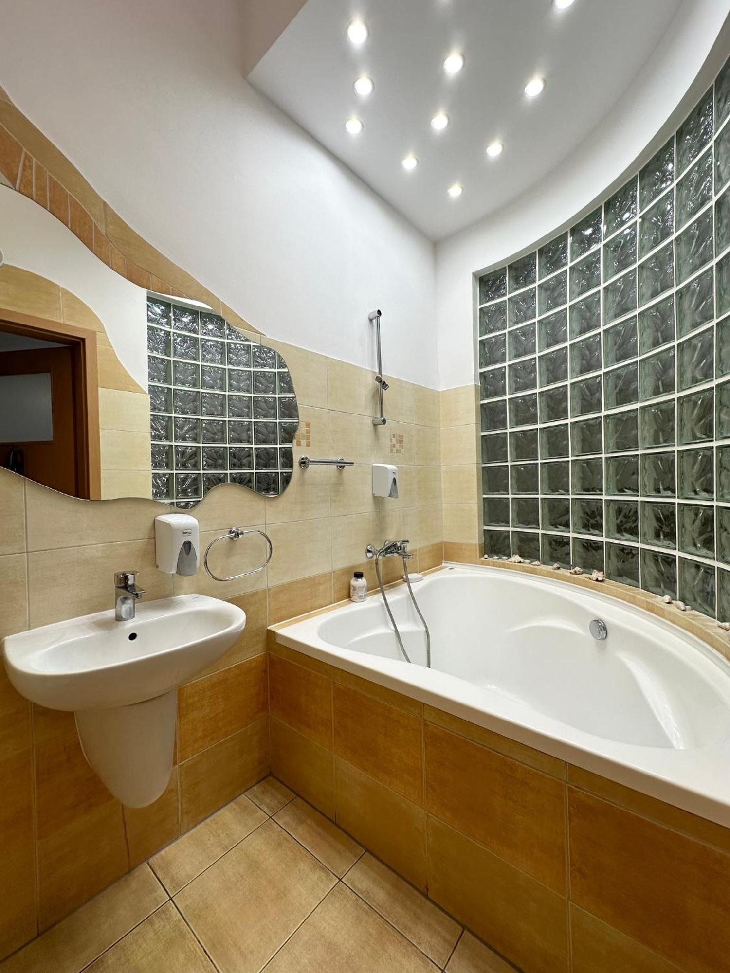 Motel Za Miedza Bralin Ngoại thất bức ảnh