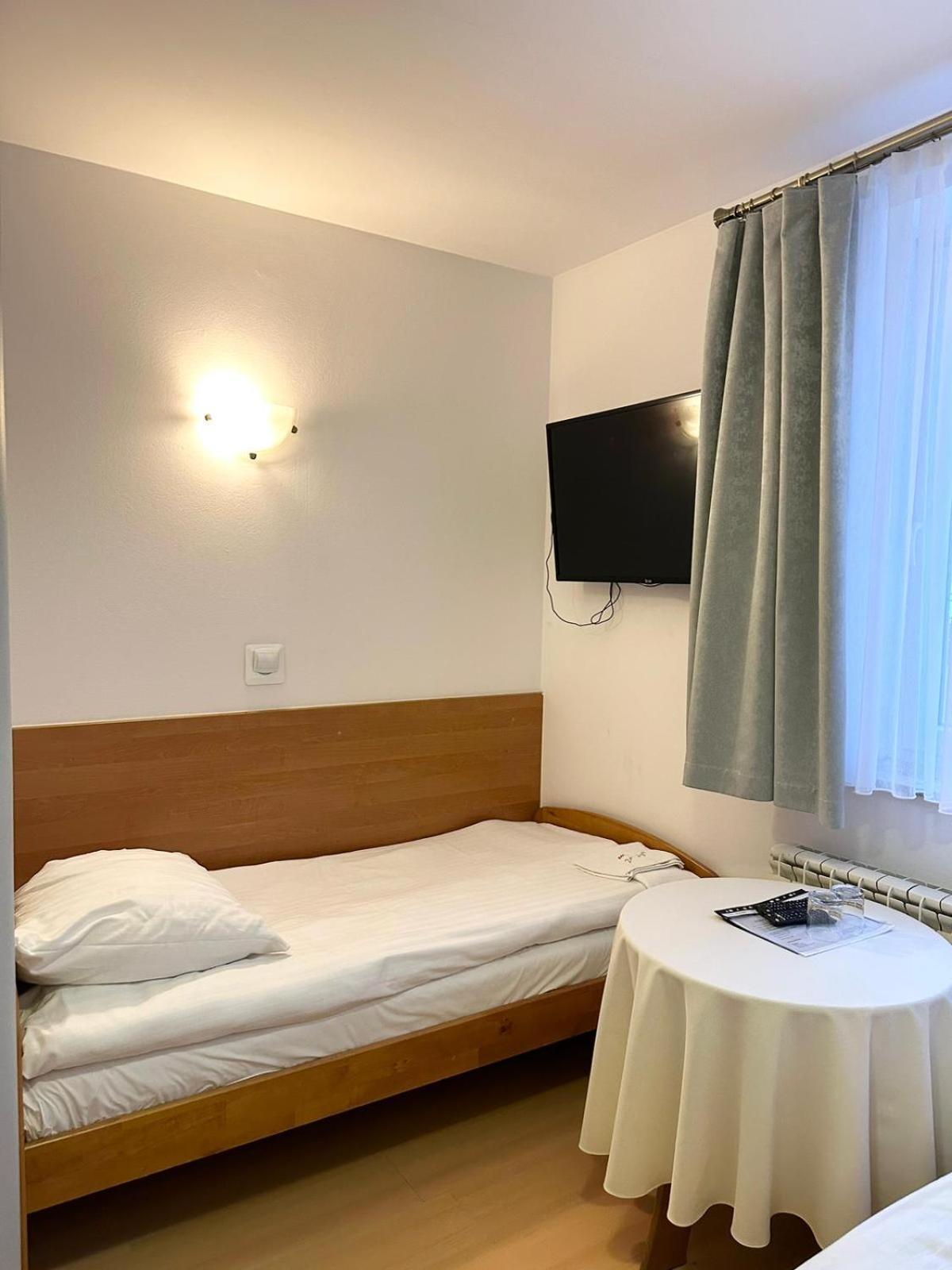 Motel Za Miedza Bralin Ngoại thất bức ảnh