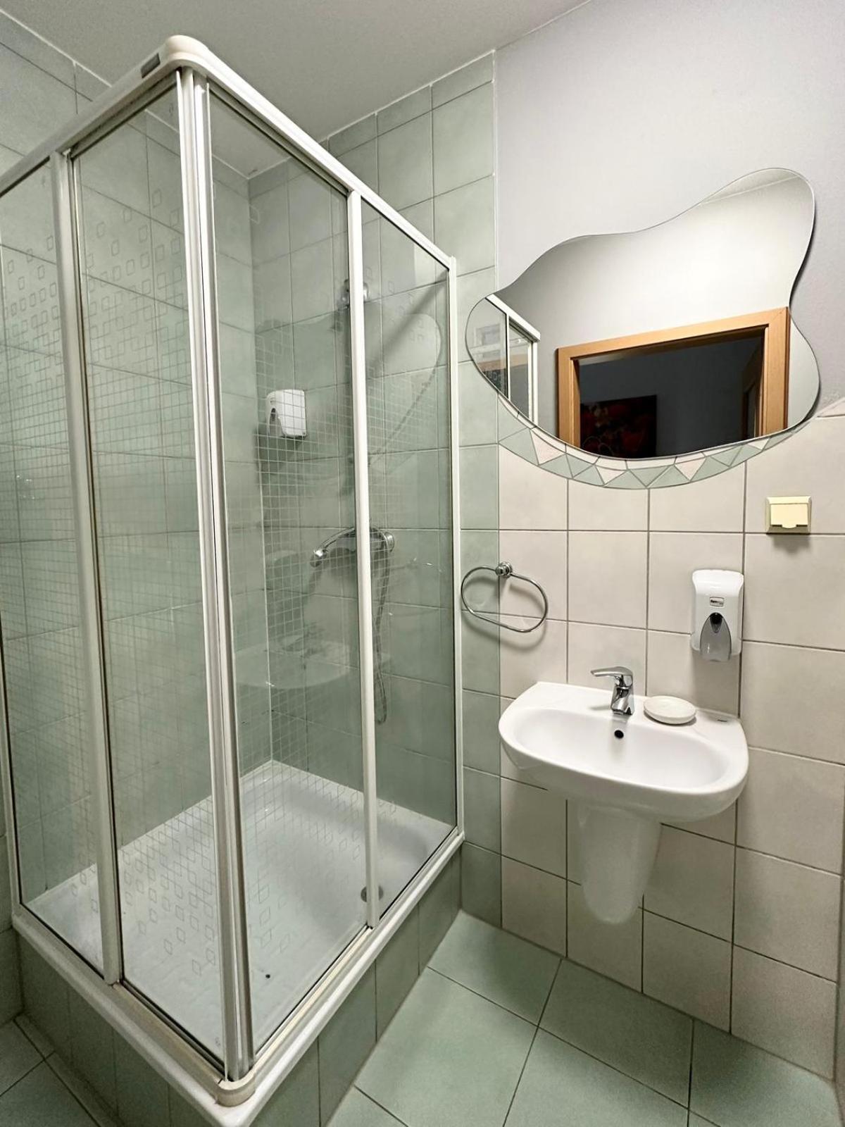 Motel Za Miedza Bralin Ngoại thất bức ảnh