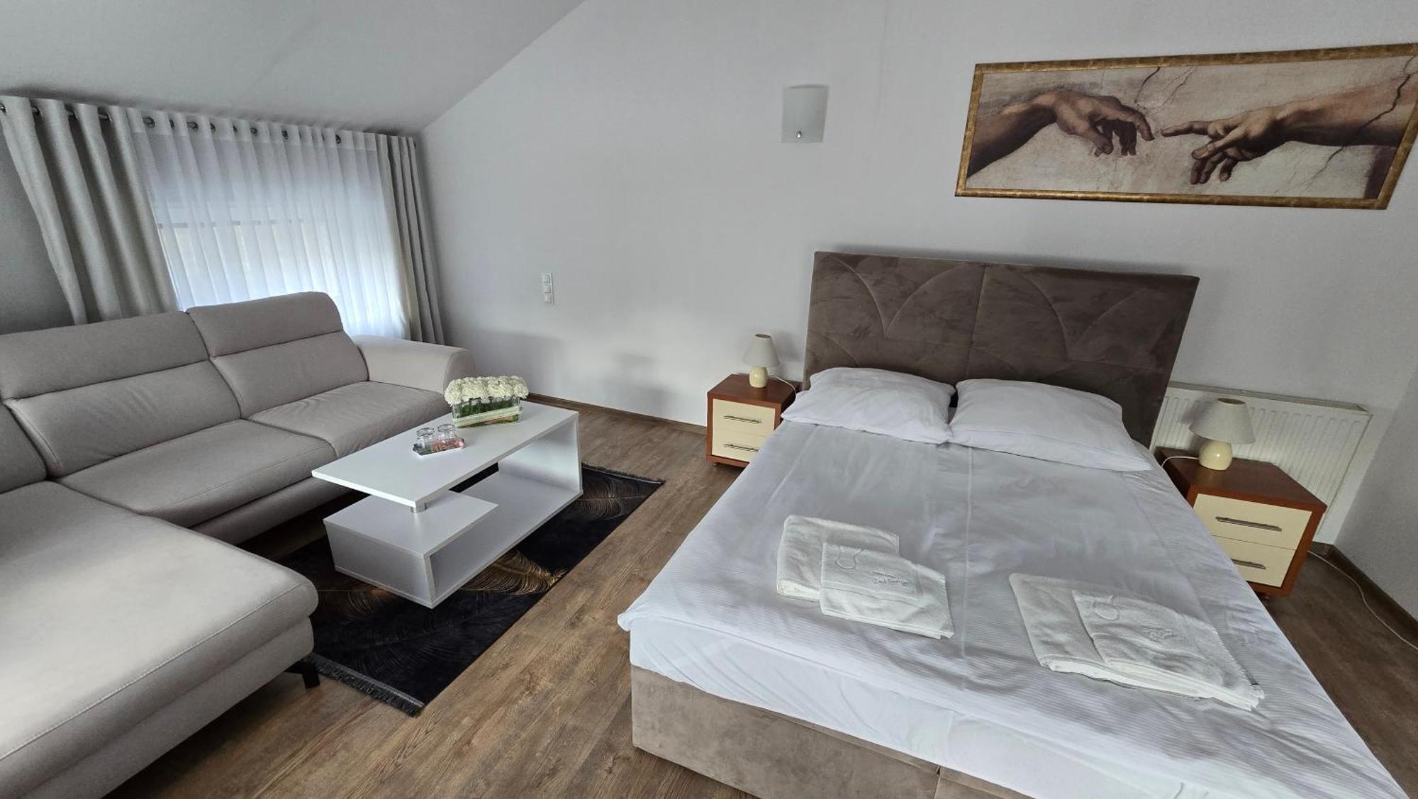 Motel Za Miedza Bralin Ngoại thất bức ảnh