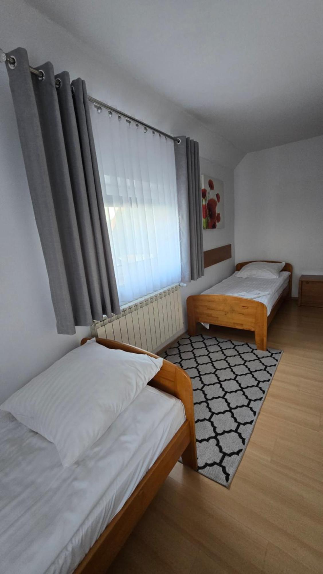 Motel Za Miedza Bralin Ngoại thất bức ảnh